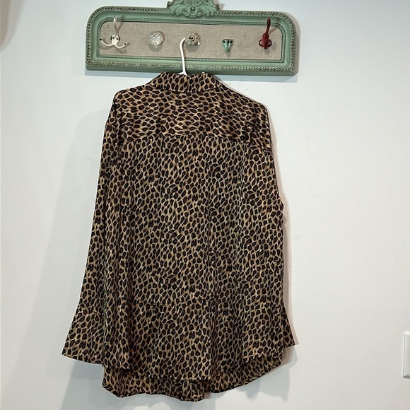 Dana Buchanan silk leopard print plus size 14/1X long sleeve button down shirt - Picture 5 of 5